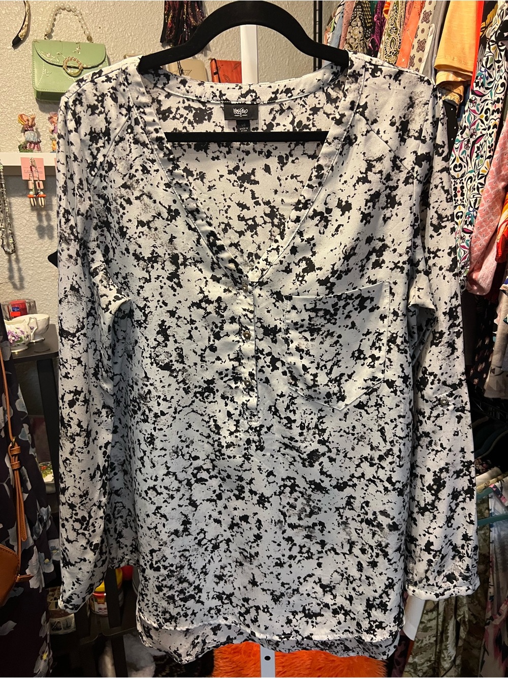Missimo Black and White Speckled V-Neck Blouse